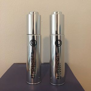2 Monat Rejuvenique Oil full size bottles.